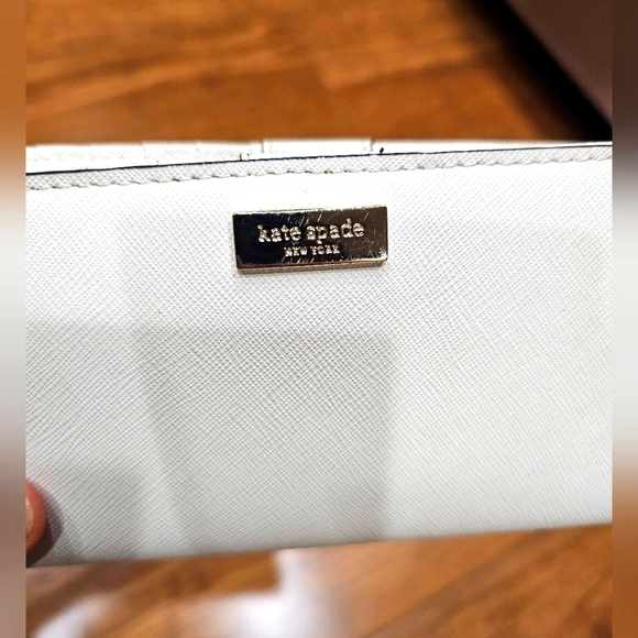 Kate Spade White Women's Wallet Clutch Bag Purse Mini Elegant Classy - Picture 2 of 7